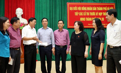 Chủ tịch HĐND TP tiếp xúc cử tri quận Hà Đông trước kỳ họp thứ 5 